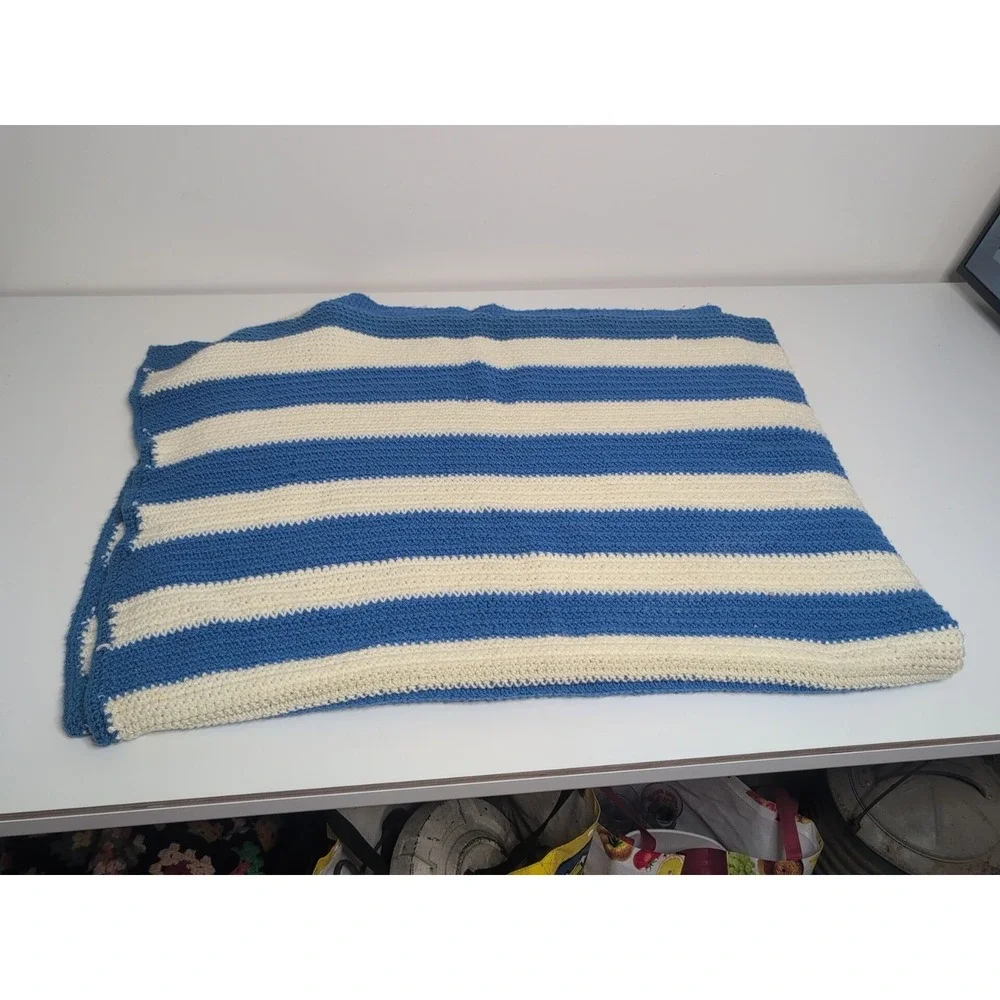 Oblong Vtg Afghan Granny Knit Blanket 60's White Blue Striped 83